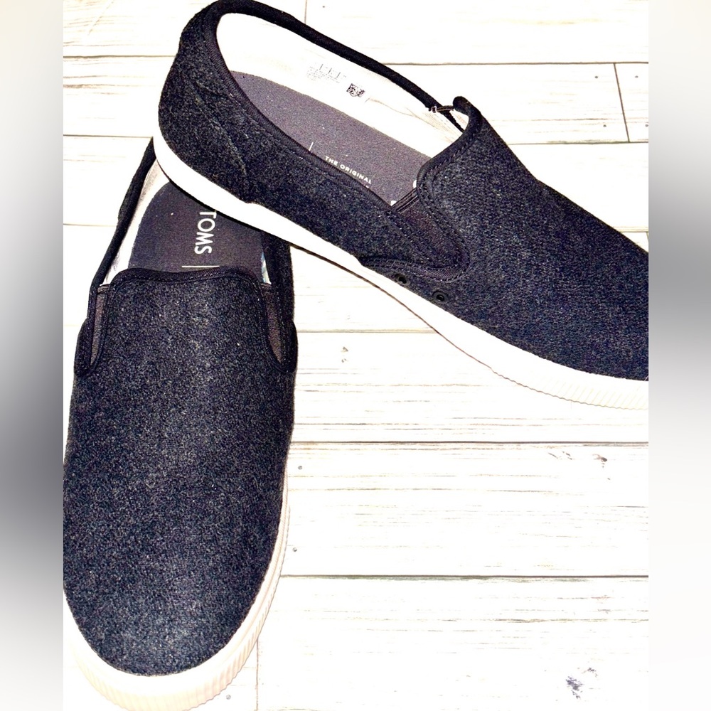 Toms Baja Slip on Sneakers Shoes Charcoal Grey Black Casual Comfort Men’s 10.5